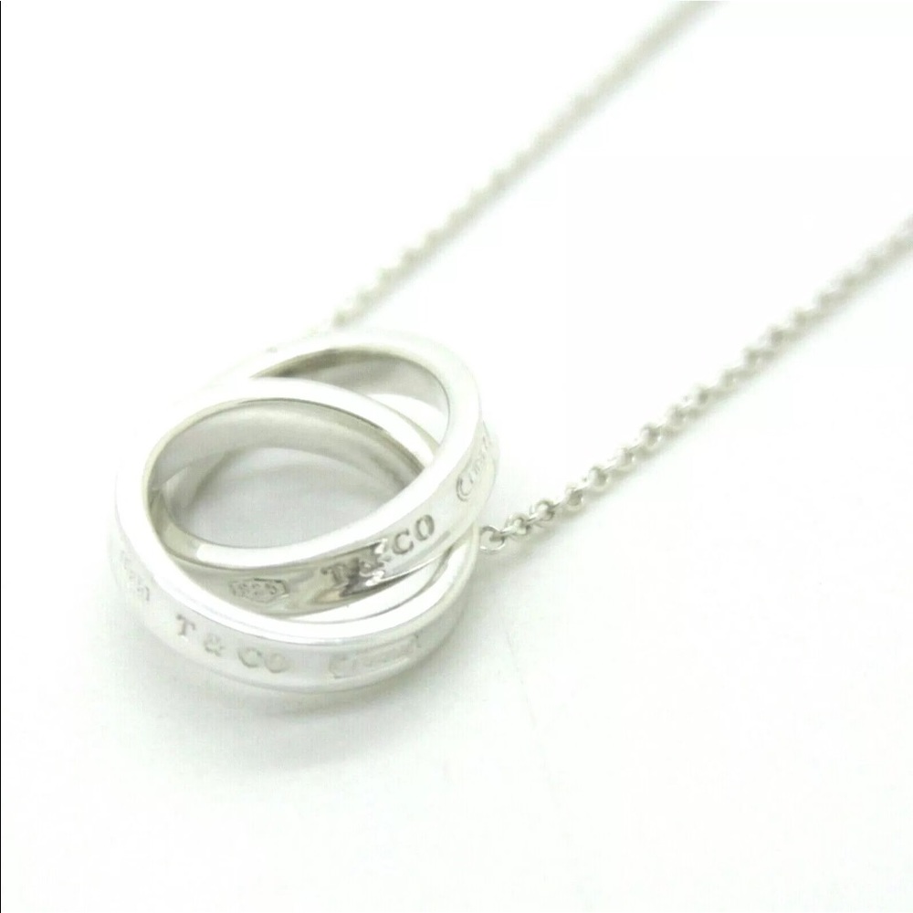 Tiffany interlocking necklace 16”